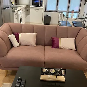 https://superbe-appartement-refait-a-neuf-proche-aeroport.fr-paris.fr